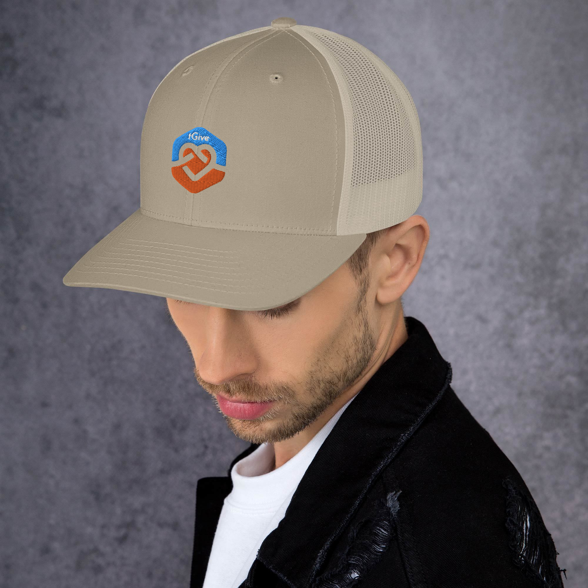 retro-trucker-hat-khaki-left-62a6c416119e7.jpg
